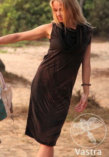 Коричневое женское платье