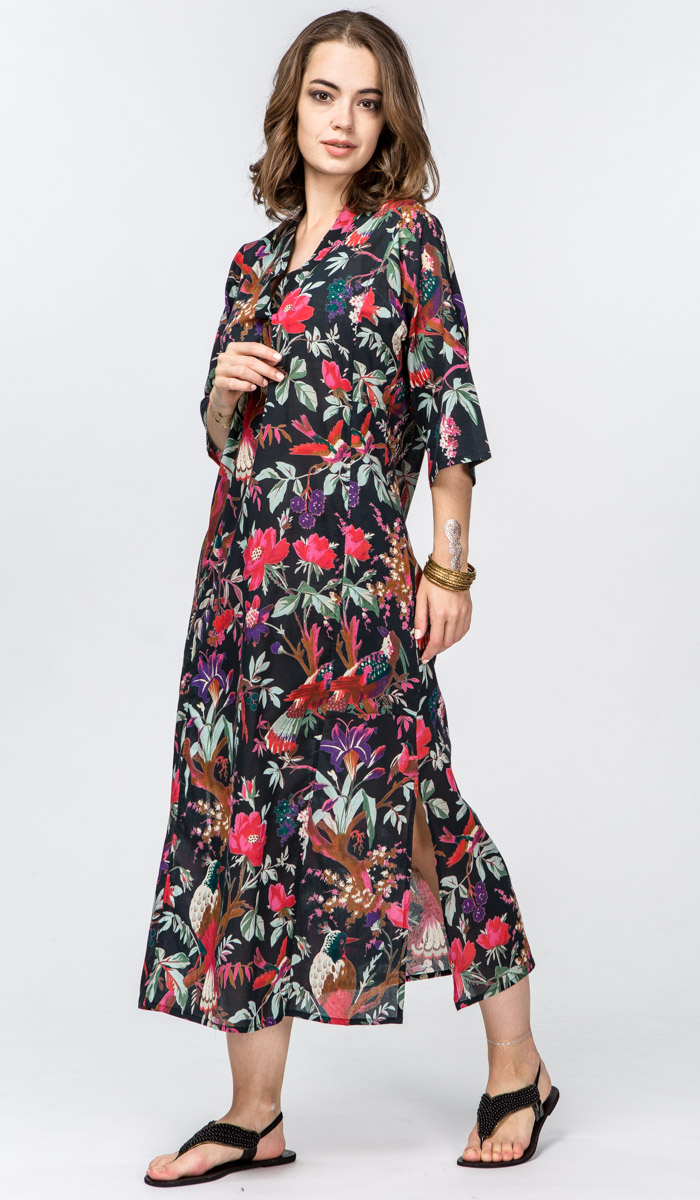 Платье на поясе с цветами