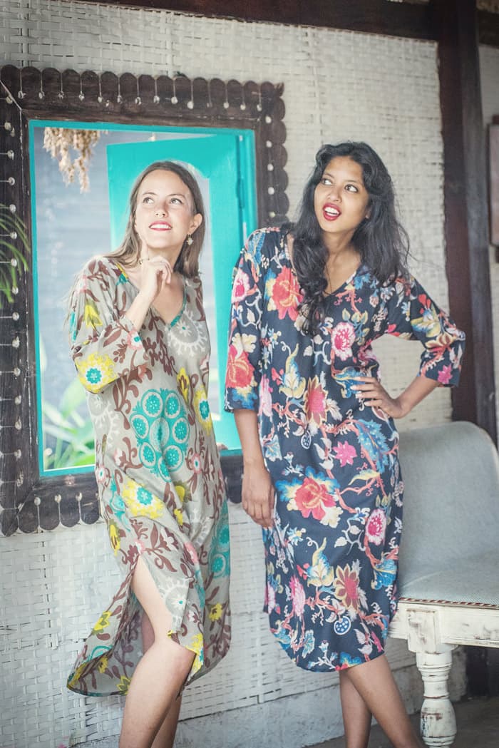 Женские платья с цветами