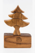 Деревянная ель на подставке