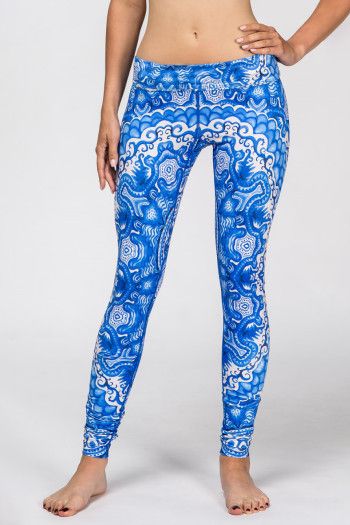 Яркие лосины Чистое небо