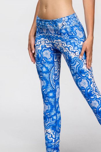 Яркие лосины Чистое небо