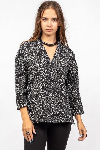 Кофта с цветами «Адонара»