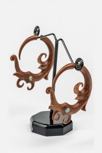 Бинди Макчиал