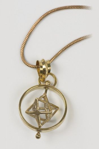 Кулон на шею Медея