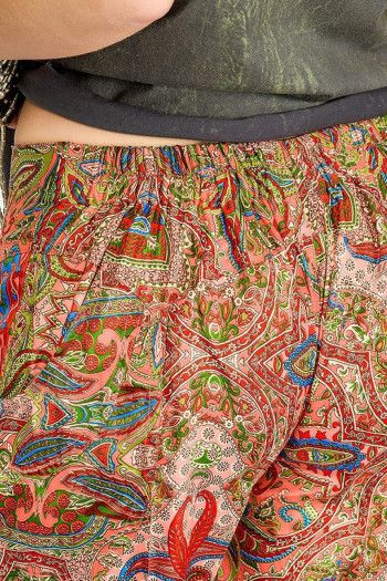 Прямые штаны Кумуда