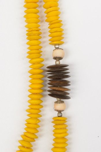 Бусы, дерево