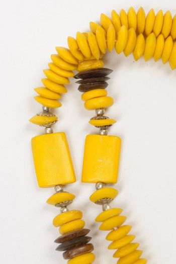 Бусы, дерево