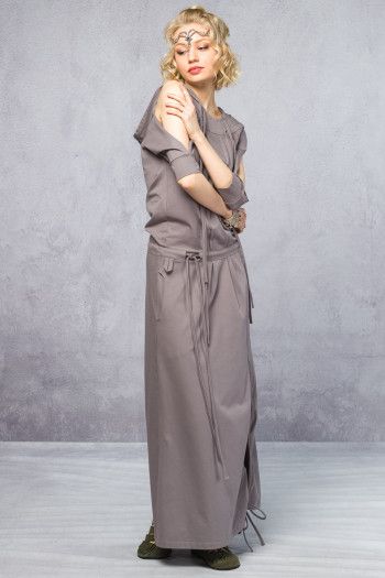 Серое платье Монтесума