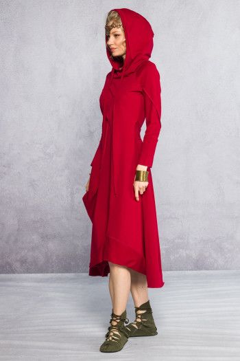 Женское красное платье Акито