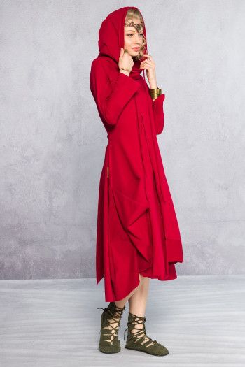 Женское красное платье Акито