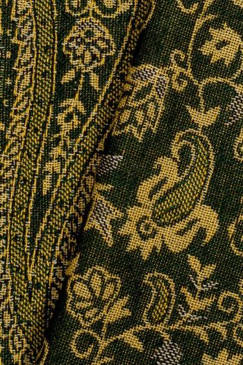 Кашемировый тонкий шарф с этно орнаментом в стиле пейсли