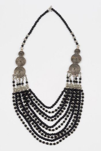 Бусы черные Уттаркаши