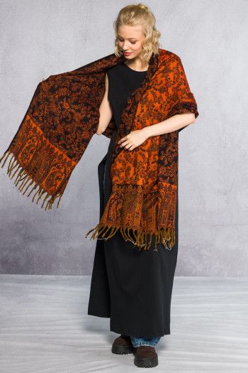 Теплый палантин с бахромой Сурат