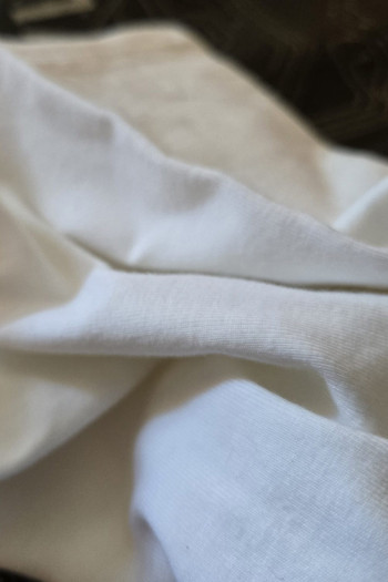 Однотонная белая майка Арктик