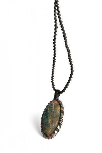 Амулет с камнем Оракул