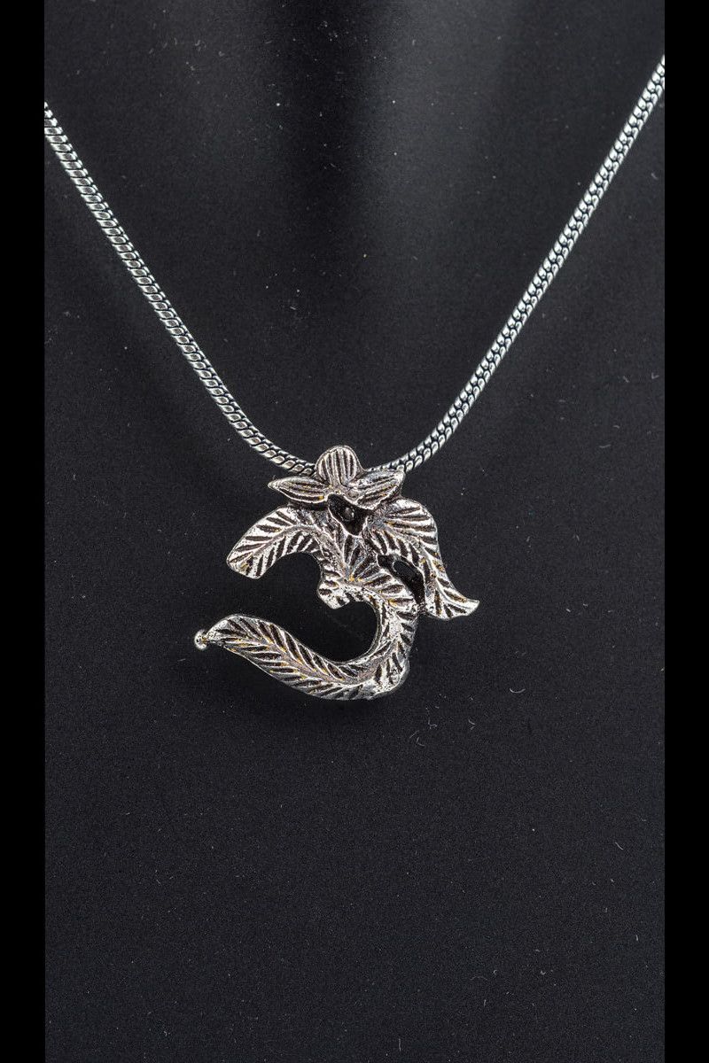 Кулон на шею Ом