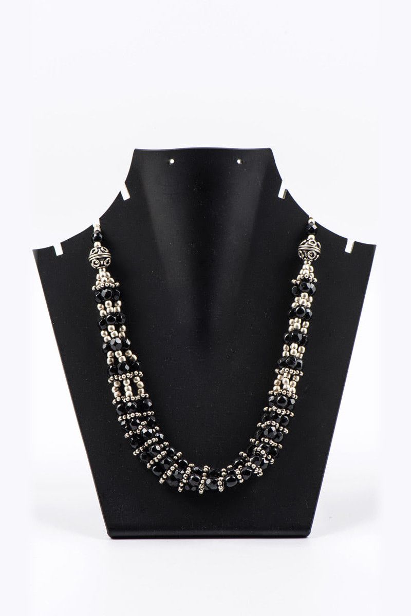 Черные массивные бусы Мритюнджая