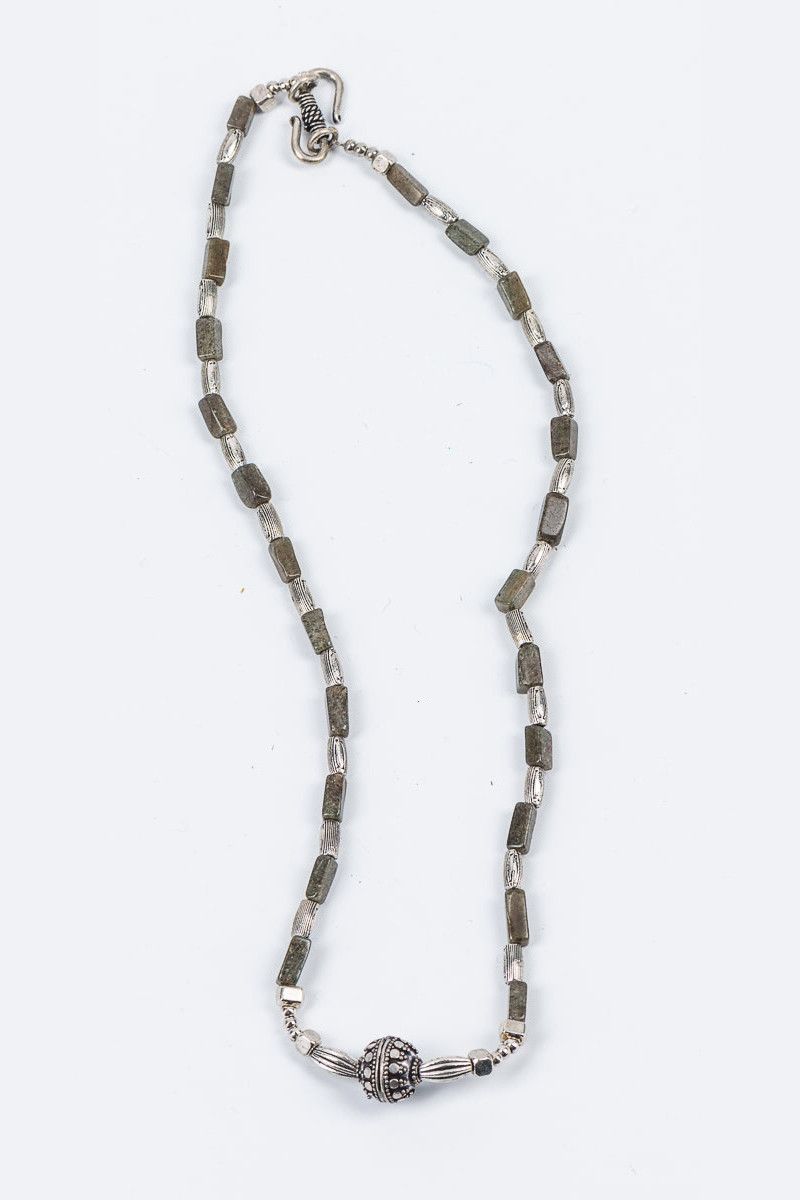 Украшение на шею Санджая