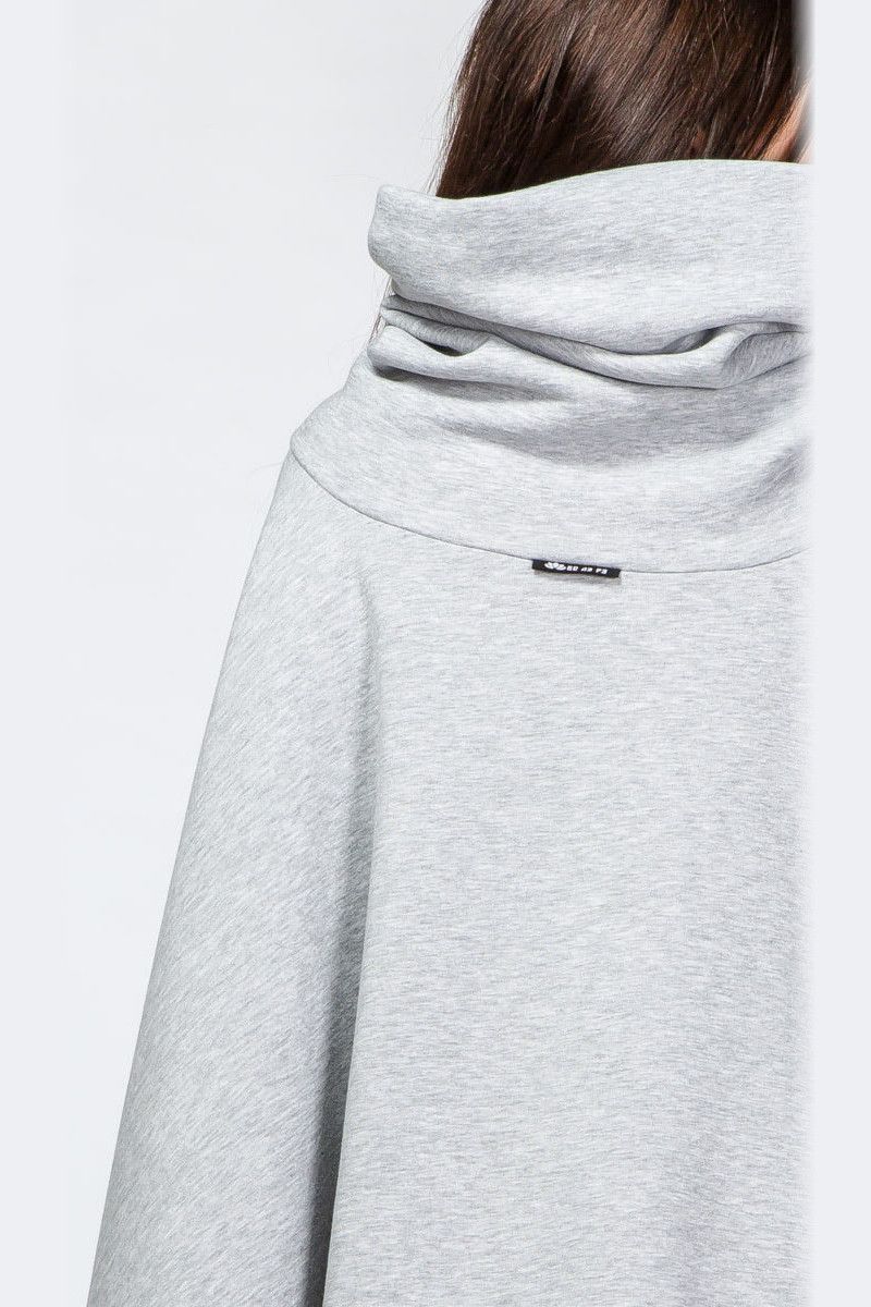 Пончо утепленное женское