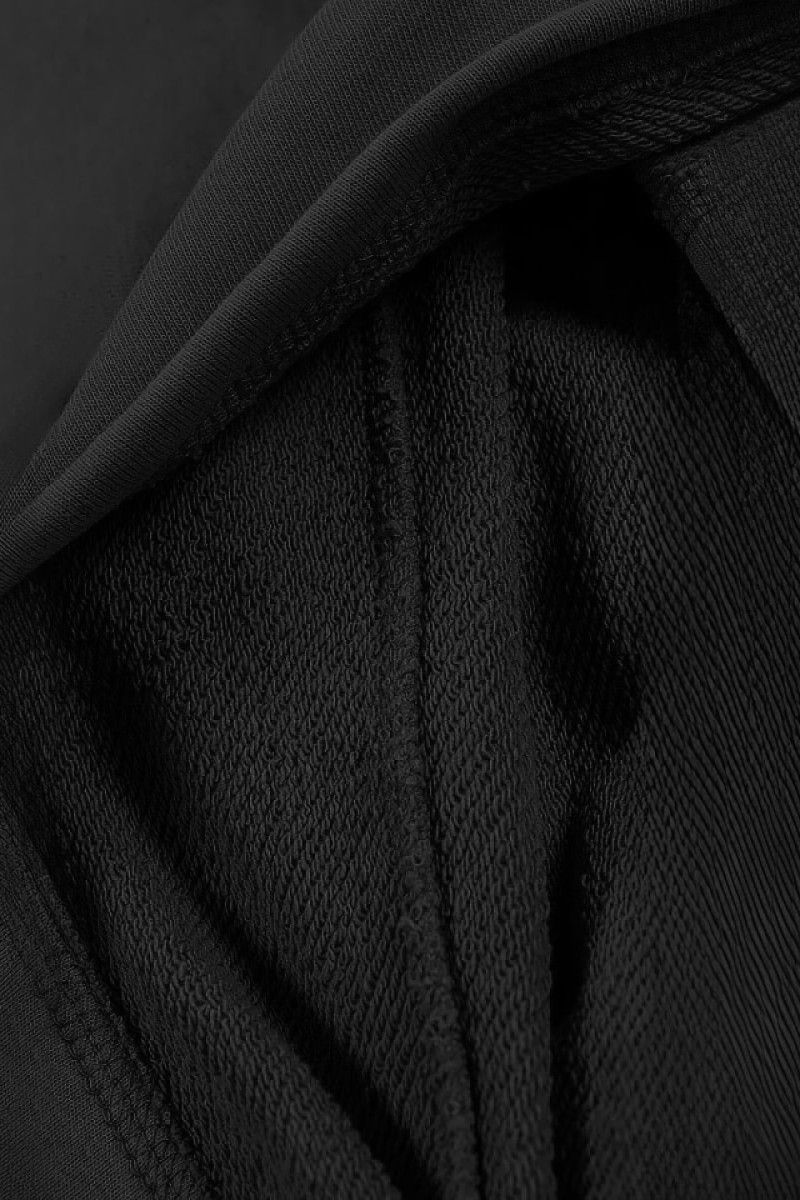 Платье с капюшоном Свифт