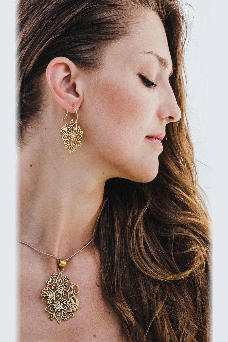 Латунная подвеска Анурадха