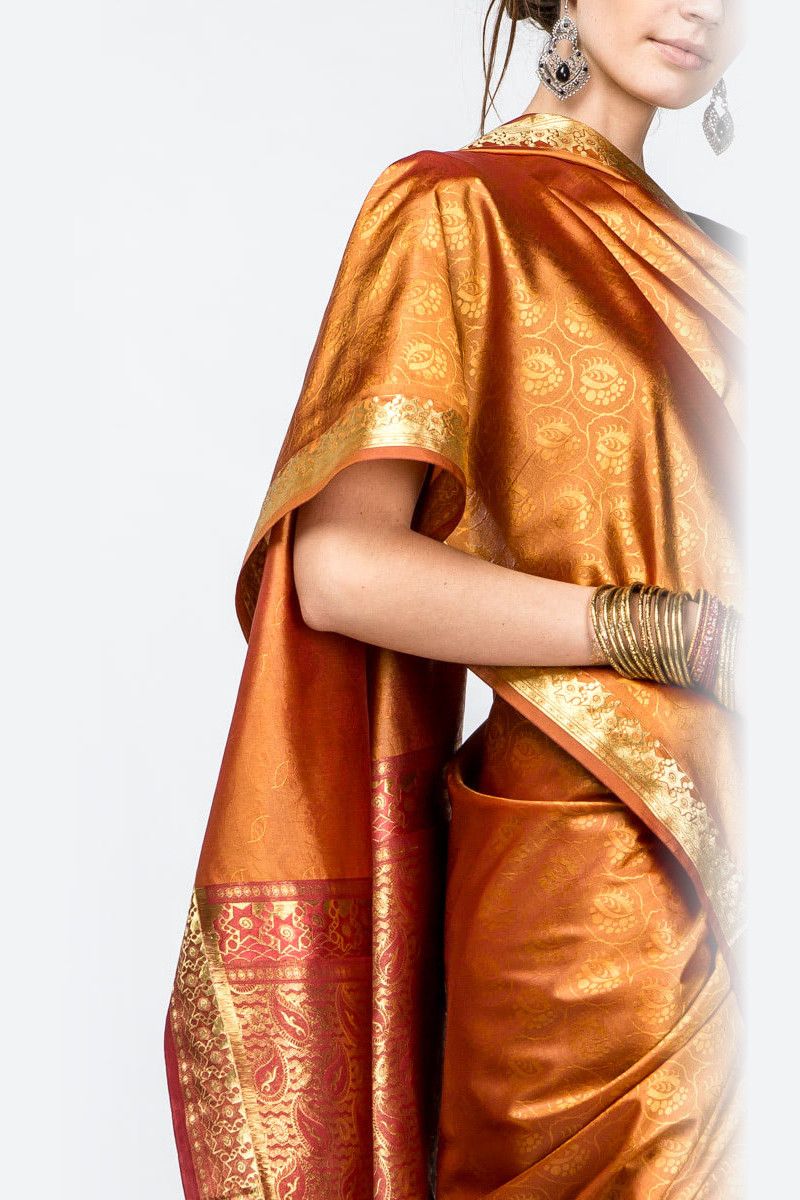 Национальное сари Агни