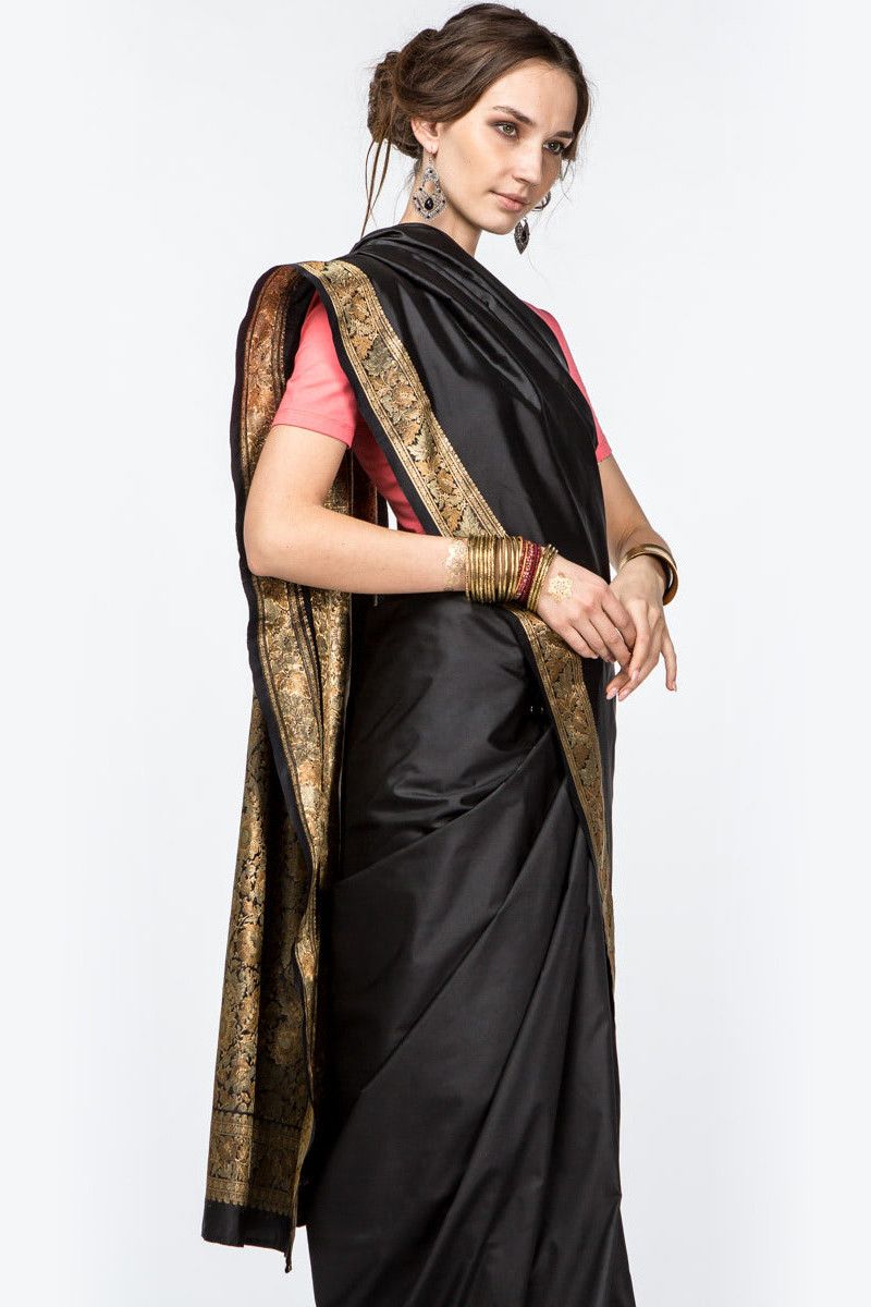 Сари черное Медхаса