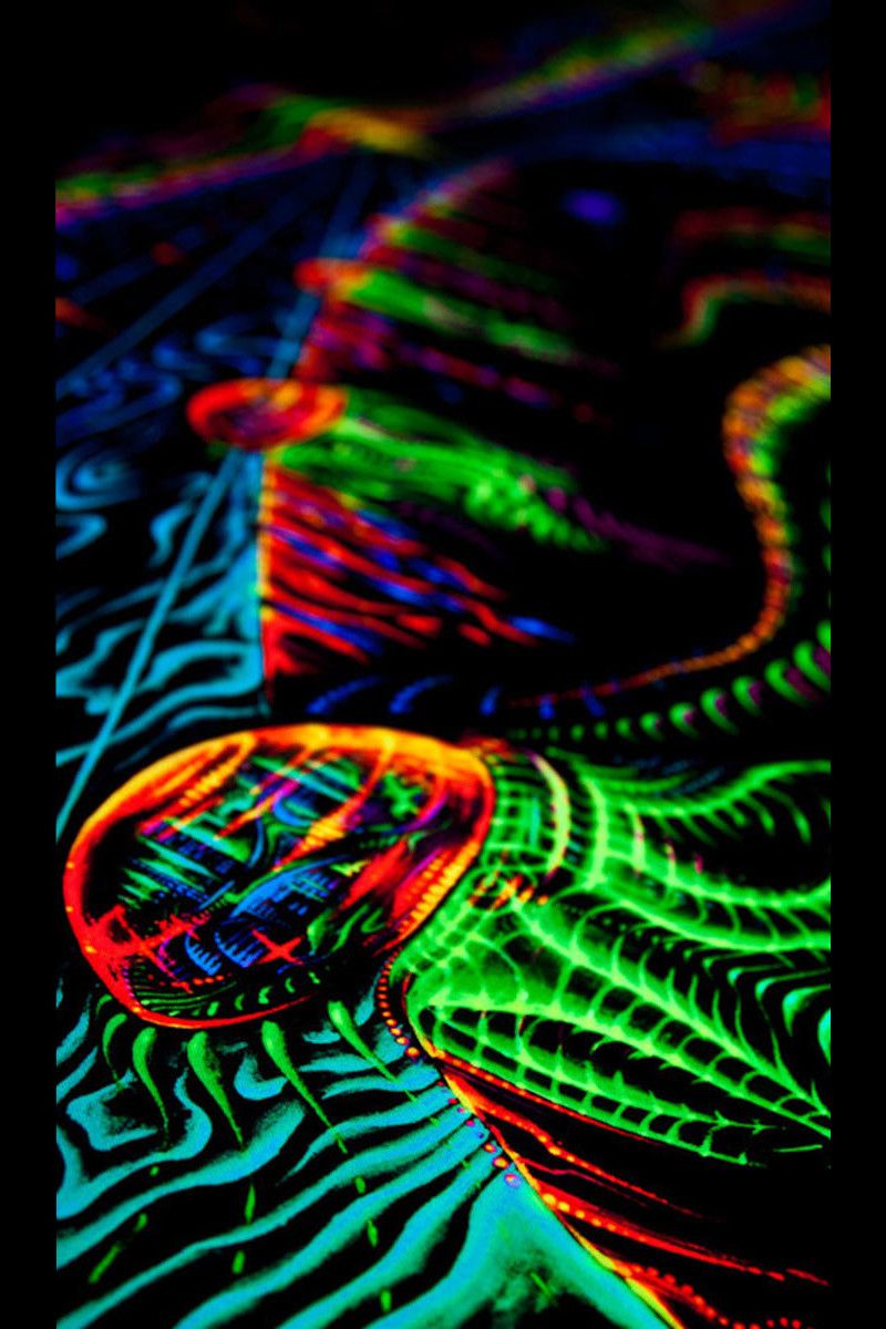 Флуоресцентный космический фон «Terraforming»