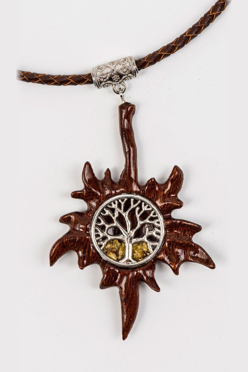 Авторский кулон Клен