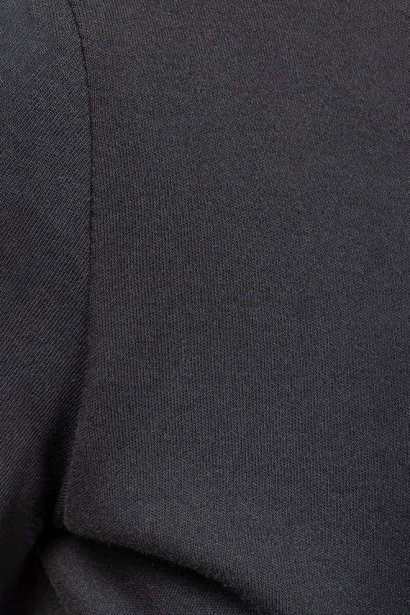 Однотонная черная футболка Метида