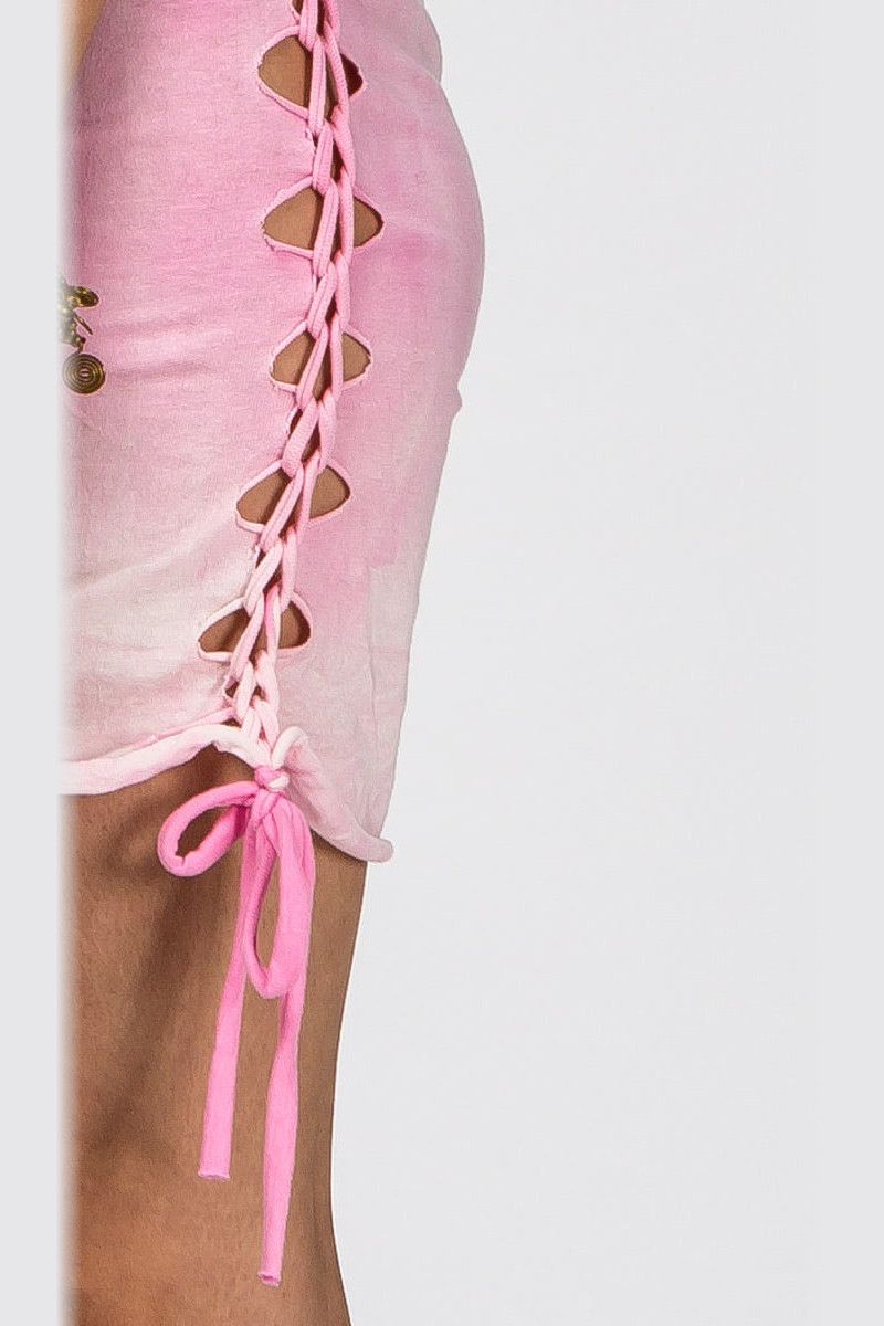 Розовое платье Сунда