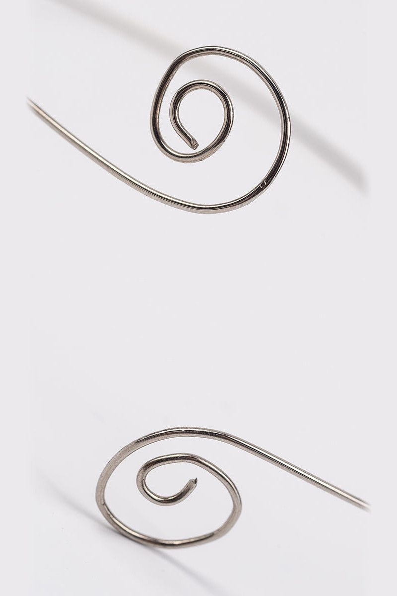 Тонкий браслет Лилия