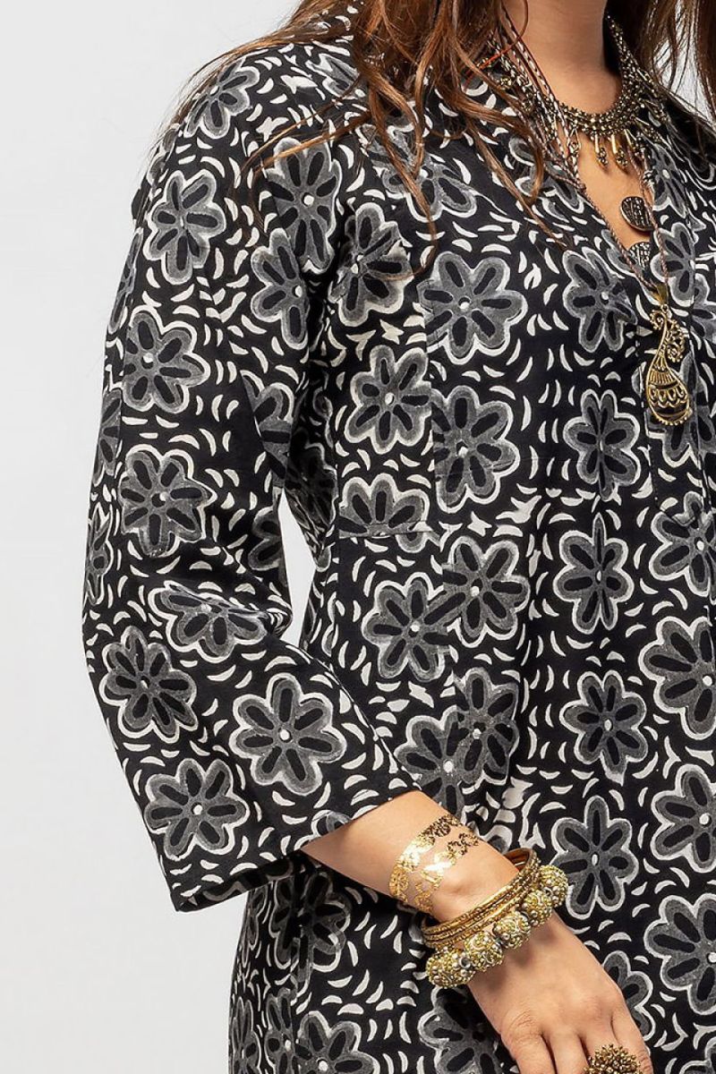 Летнее цветочное платье Неккар