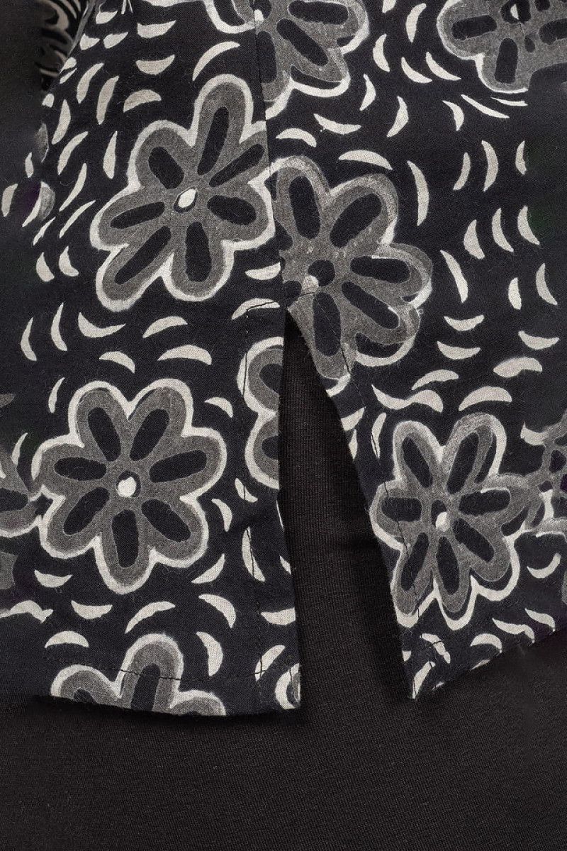 Кофта с цветами «Адонара»