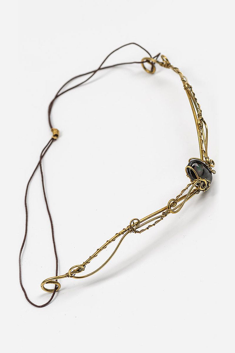 Диадема с перламутром Сарин