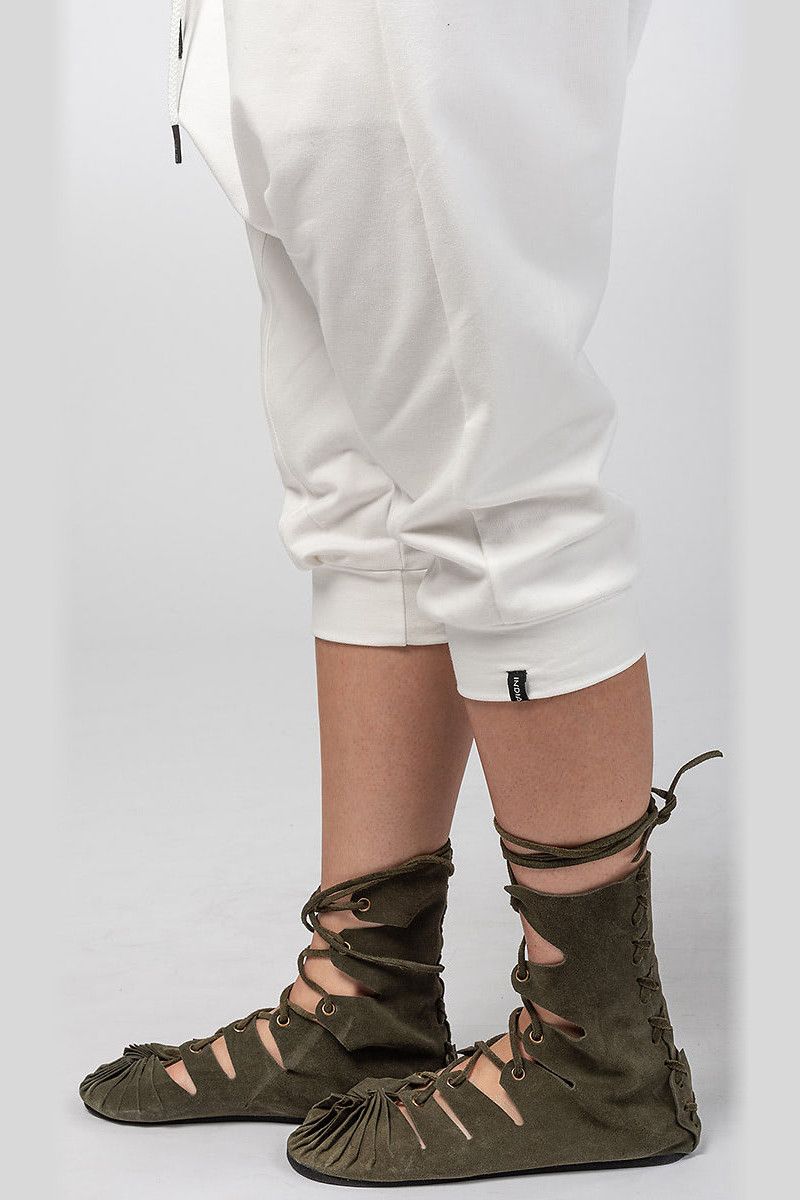 Белые галифе Альдулфин