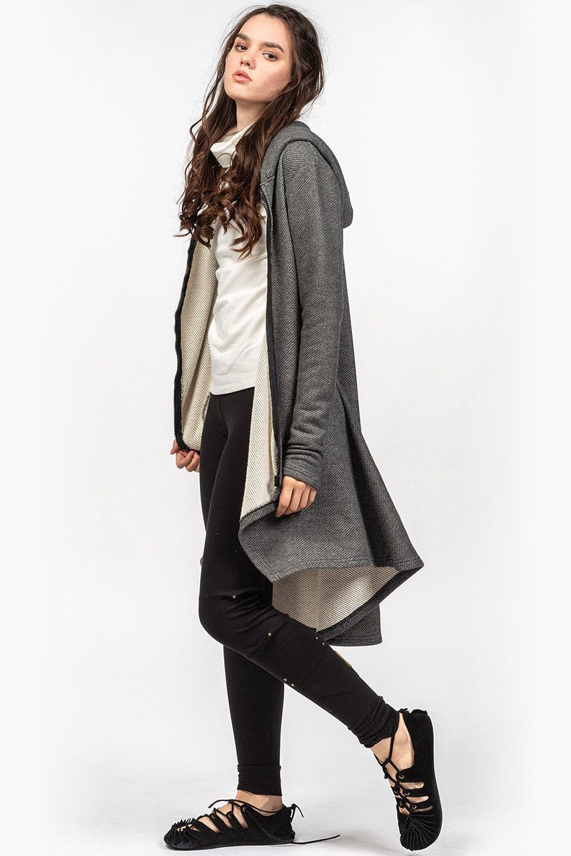 Теплая женская накидка Атавика