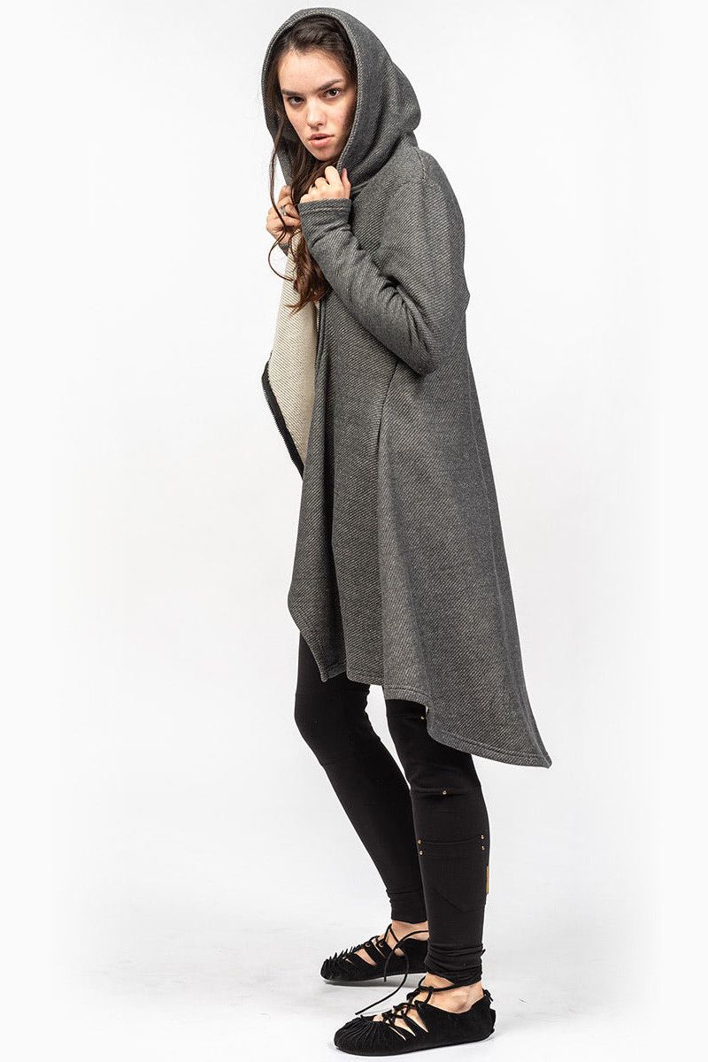 Теплая женская накидка Атавика