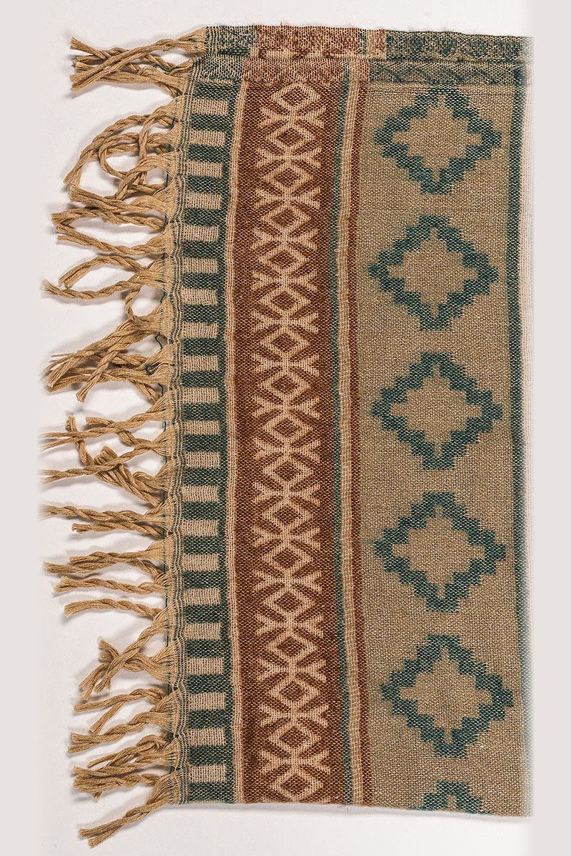 Теплый шерстяной палантин Викарна