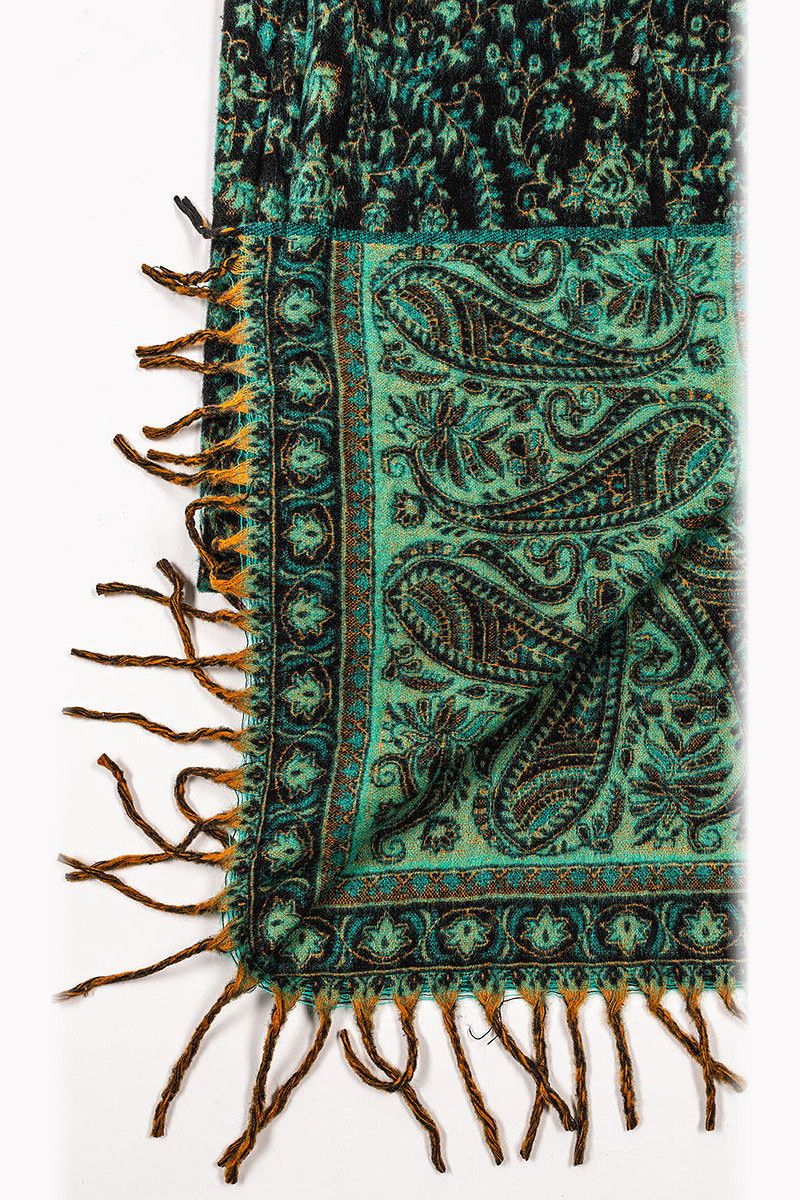 Теплая шерстяная шаль Мидгард