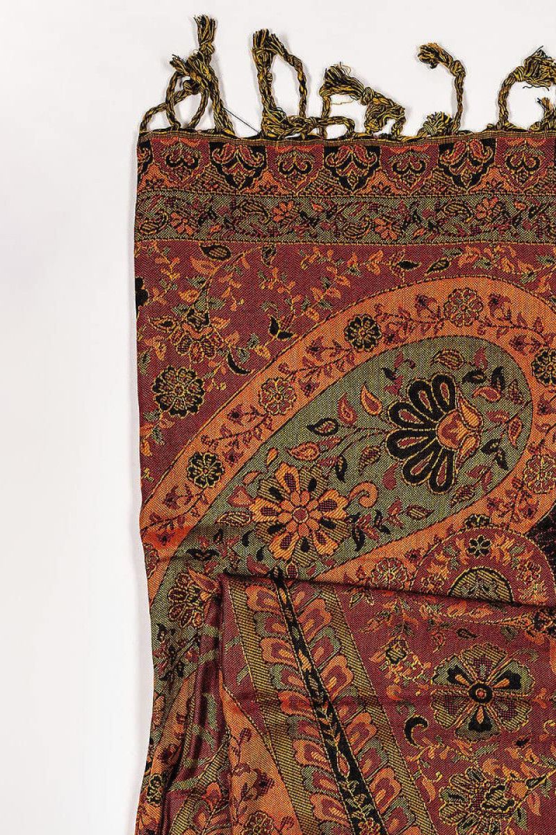 Шарф с восточными узорами Эзупунна