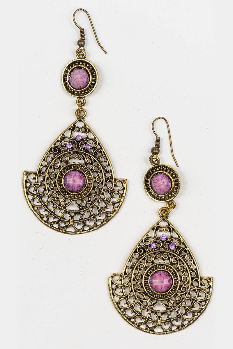 Золотистые серьги с камнем Шефердия