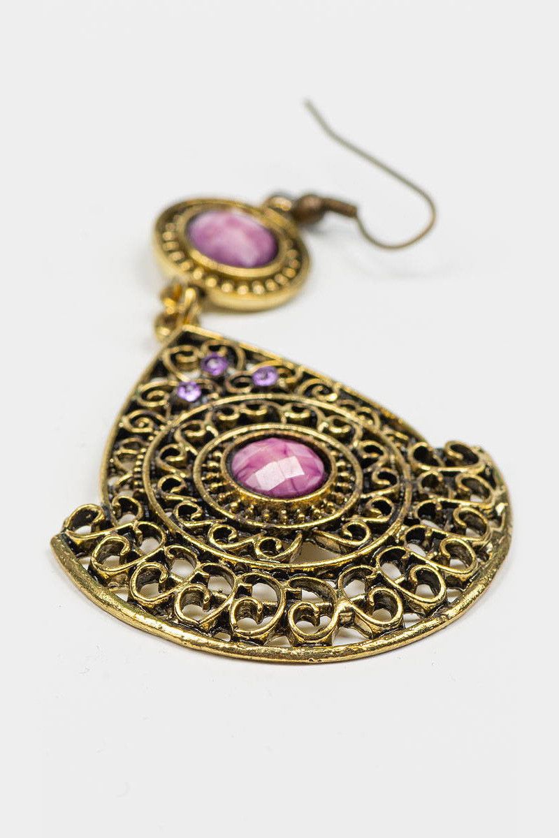 Золотистые серьги с камнем Шефердия