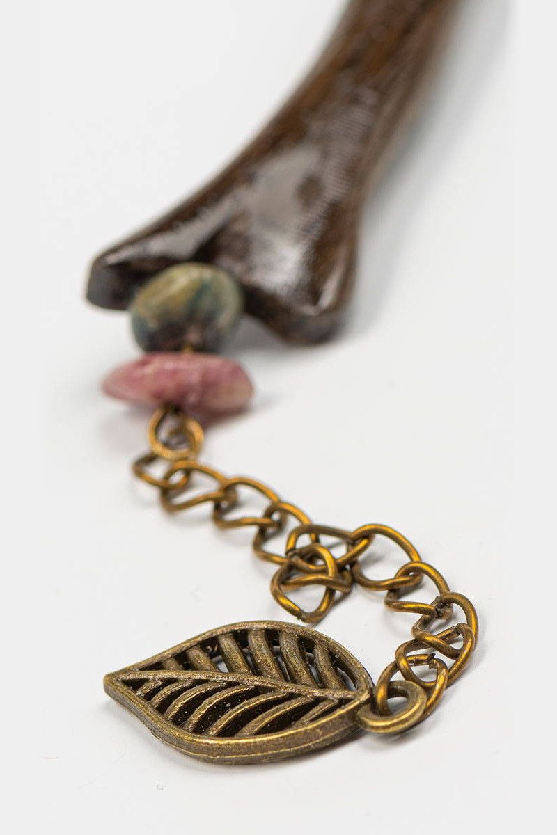 Шпилька с уральскими самоцветами Циртомиум