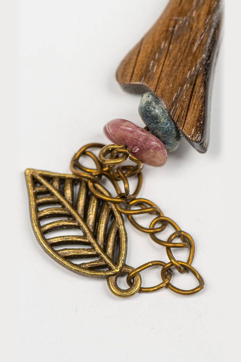 Шпилька с уральскими самоцветами Циртомиум