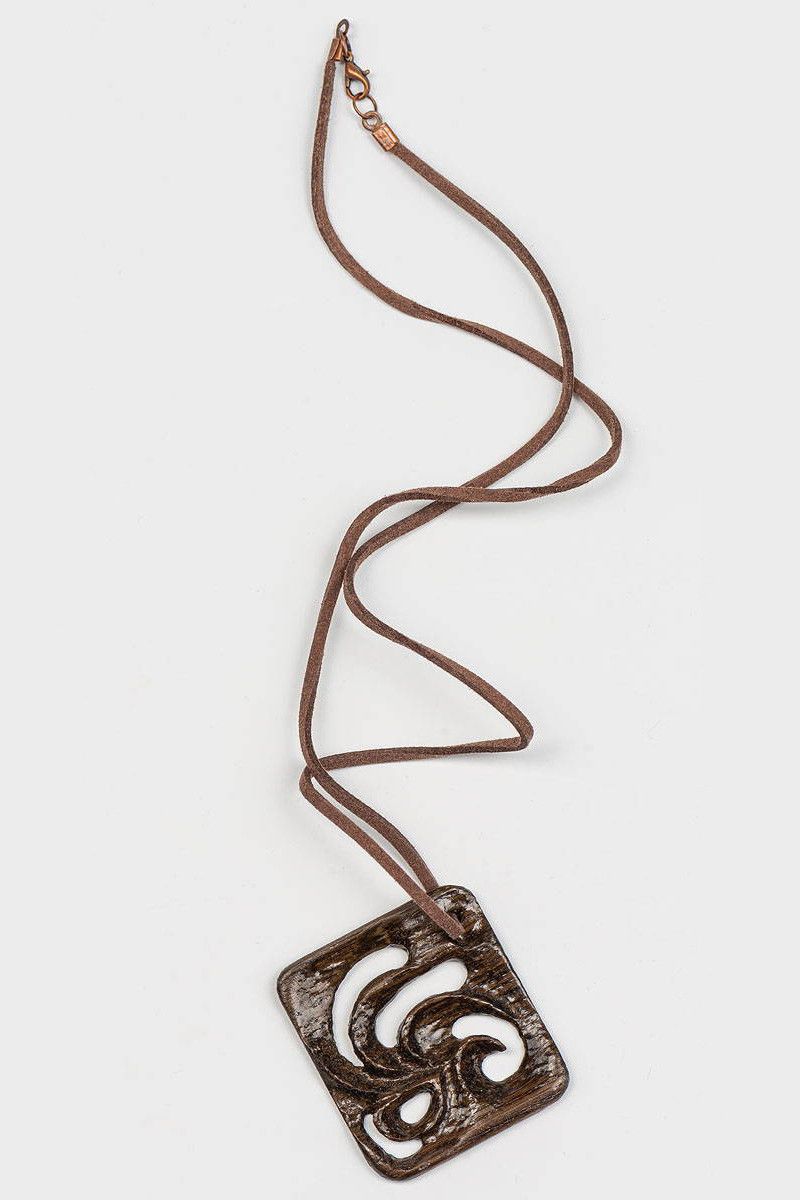 Украшение на шею Гальтония