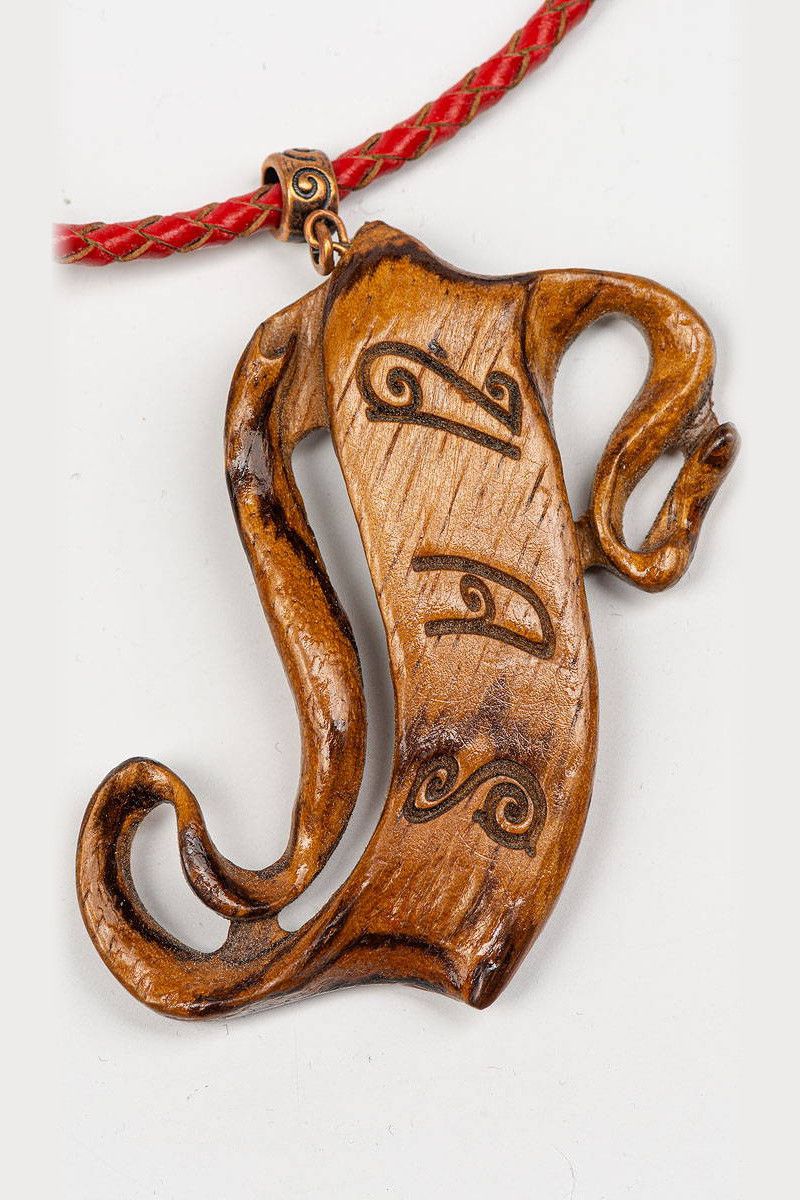 Кулон на подвеске Гайлардия