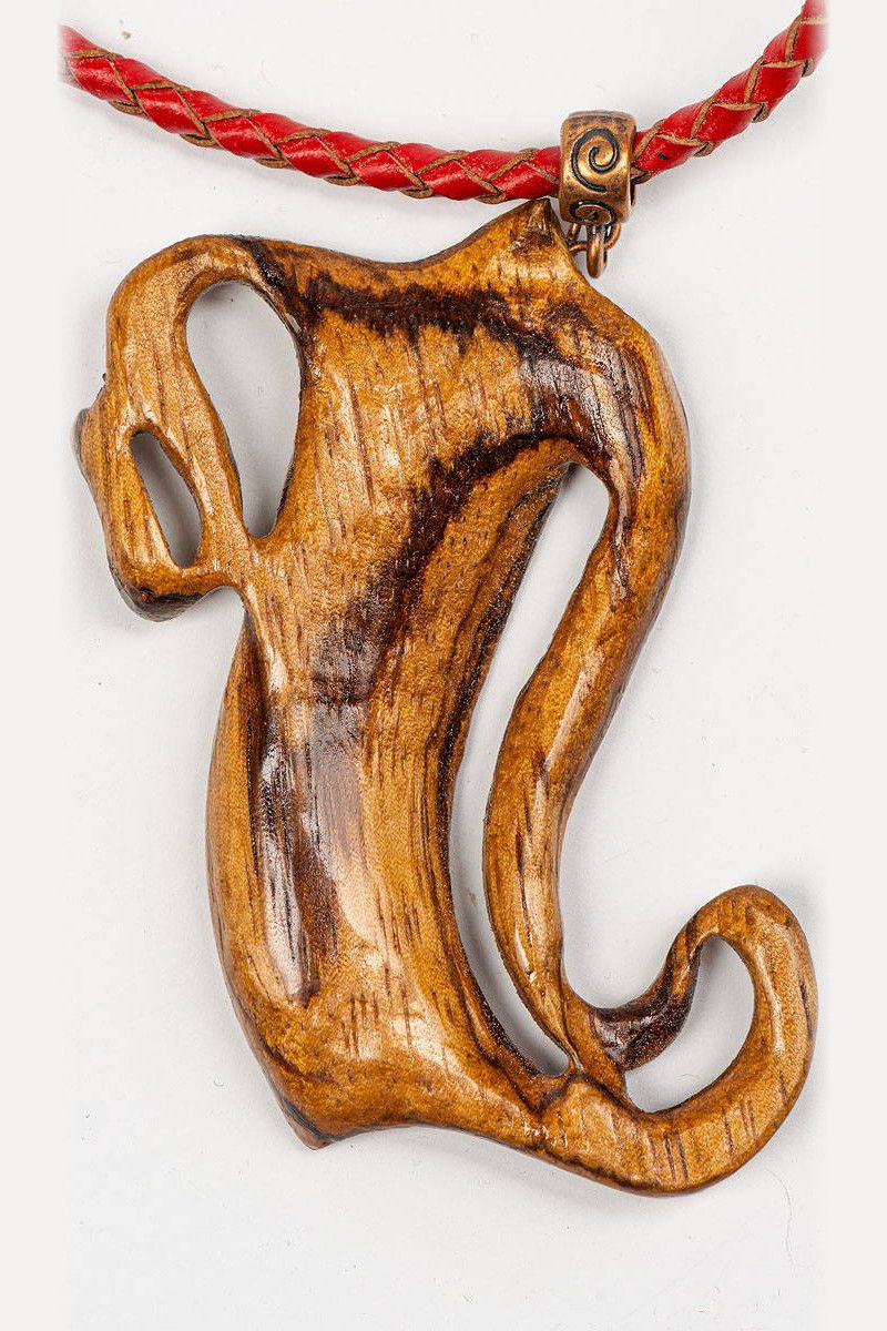 Кулон на подвеске Гайлардия