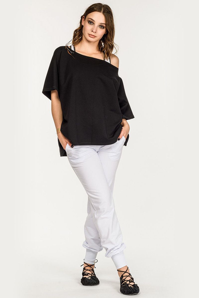 Белые спортивные штаны Якобея